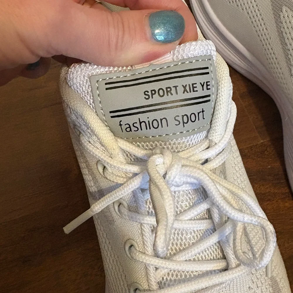 SHEIN White Mesh Walking Shoes Size 41 Lightweight Breathable Casual Sneakers